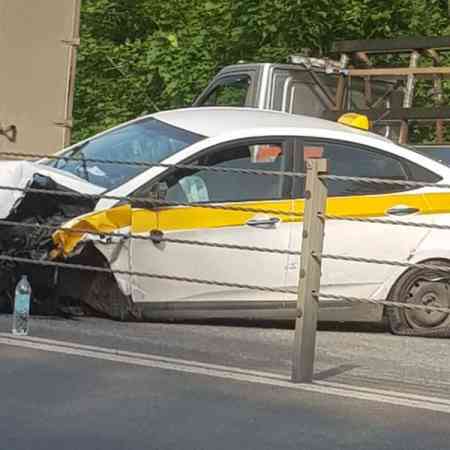 Битые авто Хундай Солярис, 2016, АКПП, 1.6 выкупили за 385000